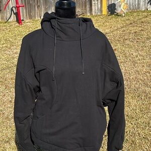 Blanc Noir Women's Black Hoodie Jacket